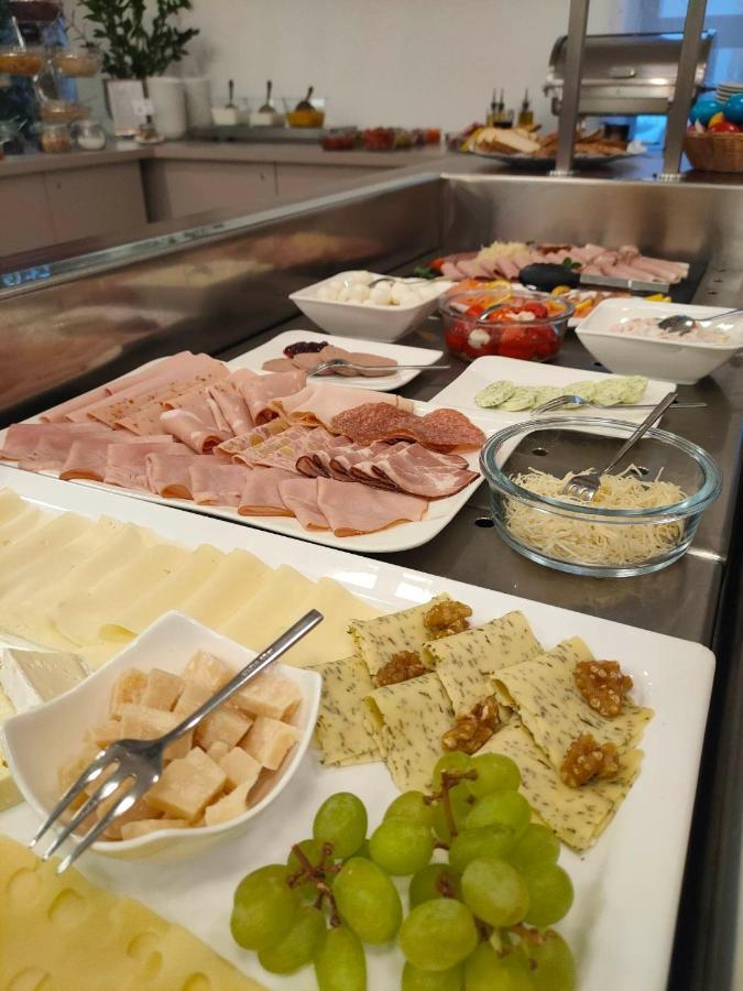 Hotel Garni Colora 바트래드커스스부르크 외부 사진