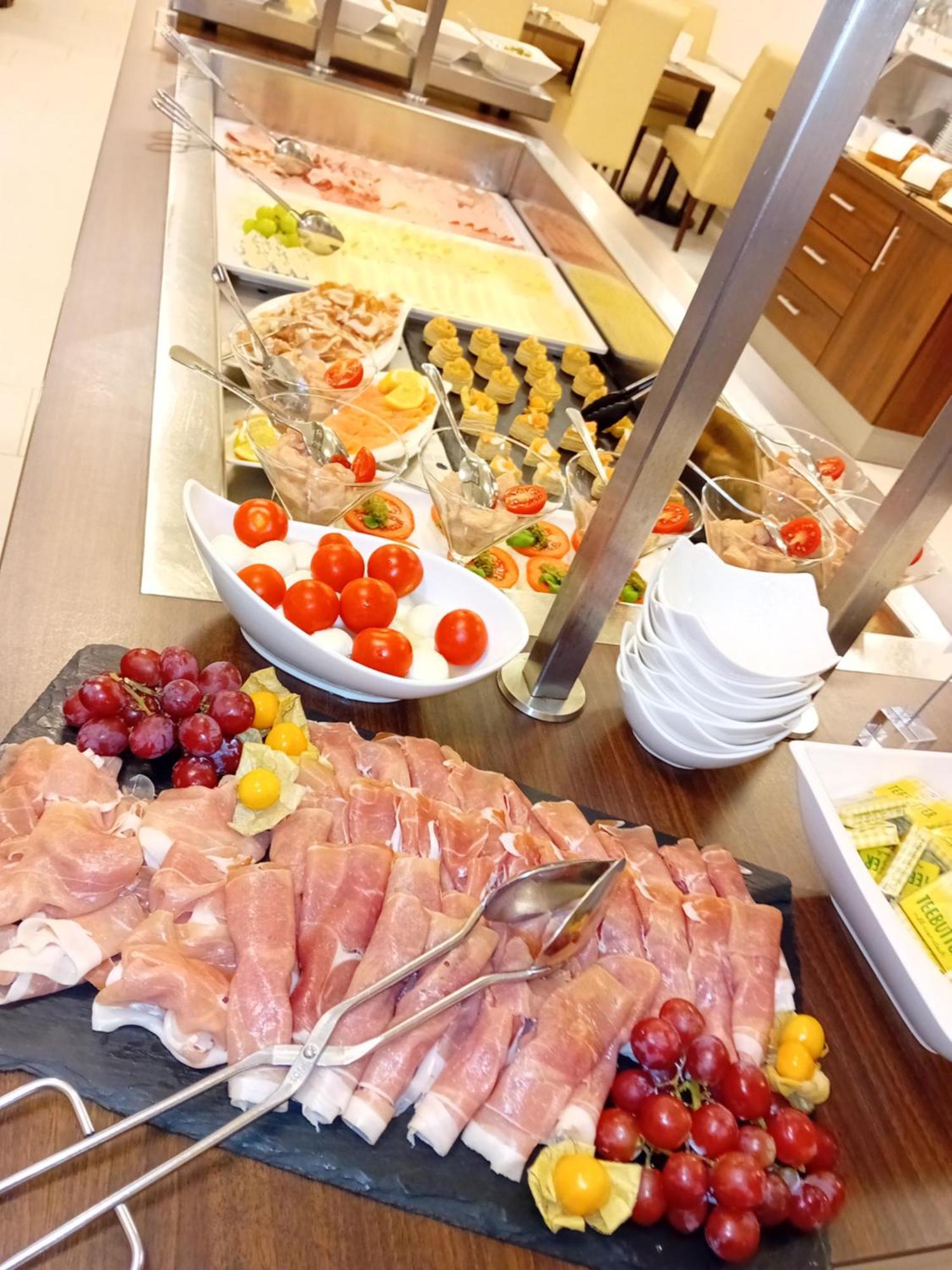 Hotel Garni Colora 바트래드커스스부르크 외부 사진